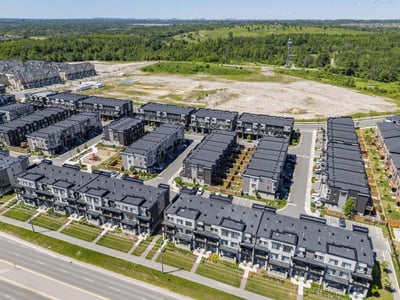 403-2550 Castlegate Crossing, Pickering, ON