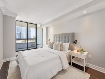 503-7460 Bathurst St., Vaughan, ON