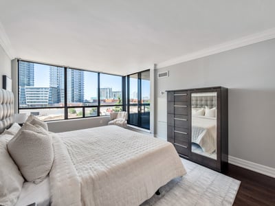 503-7460 Bathurst St., Vaughan, ON