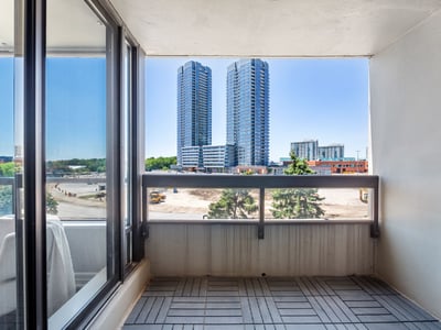 503-7460 Bathurst St., Vaughan, ON