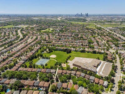 503-7460 Bathurst St., Vaughan, ON