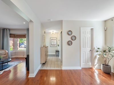 196 Billings Cres., Newmarket, ON