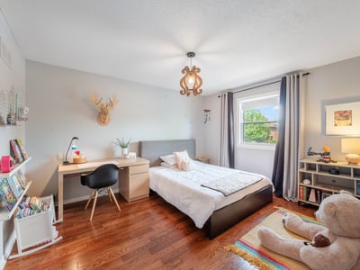 196 Billings Cres., Newmarket, ON
