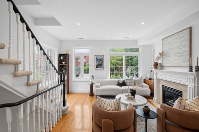 722F Kingston Rd., Toronto, ON
