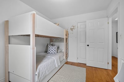 722F Kingston Rd., Toronto, ON