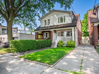 4 Kimbourne Ave., East York, ON