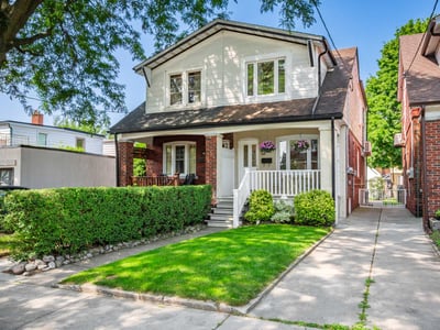 4 Kimbourne Ave., East York, ON