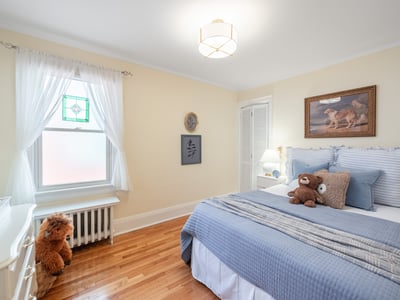 4 Kimbourne Ave., East York, ON