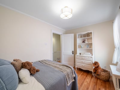 4 Kimbourne Ave., East York, ON