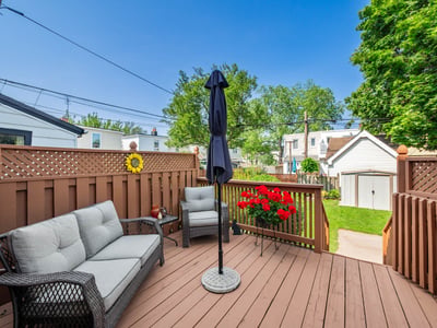 4 Kimbourne Ave., East York, ON
