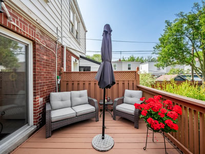 4 Kimbourne Ave., East York, ON