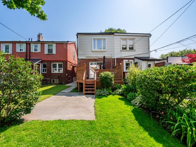 4 Kimbourne Ave., East York, ON