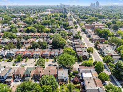4 Kimbourne Ave., East York, ON