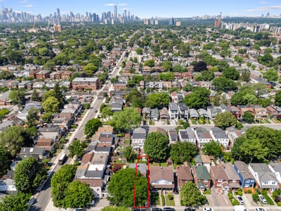 4 Kimbourne Ave., East York, ON