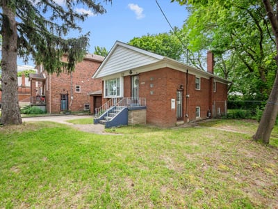 12 Graymar Ave., North York, ON