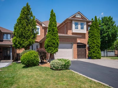 7093 Black Walnut Trl., Mississauga, ON