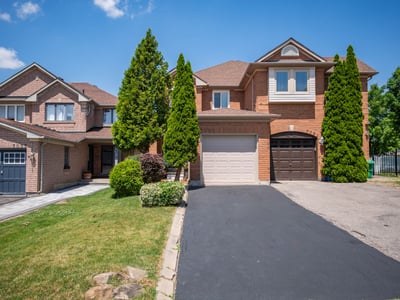7093 Black Walnut Trl., Mississauga, ON
