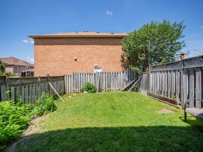 7093 Black Walnut Trl., Mississauga, ON
