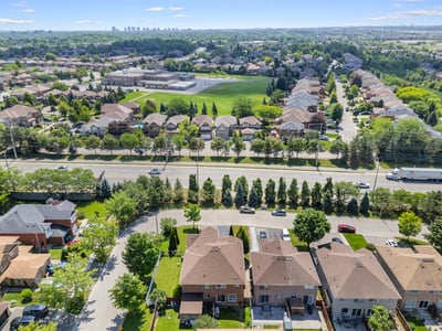 7093 Black Walnut Trl., Mississauga, ON