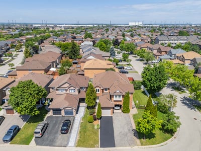 7093 Black Walnut Trl., Mississauga, ON