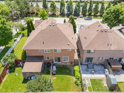 7093 Black Walnut Trl., Mississauga, ON