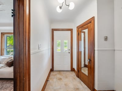 27 Lesmount Ave., East York, ON