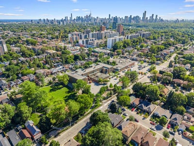 27 Lesmount Ave., East York, ON