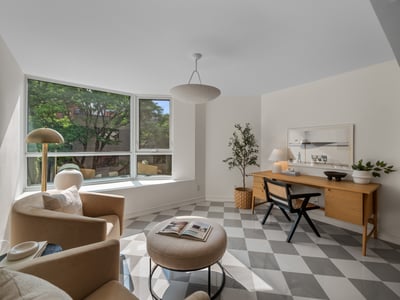 305-25 George St., Toronto, ON