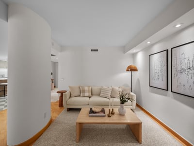 305-25 George St., Toronto, ON