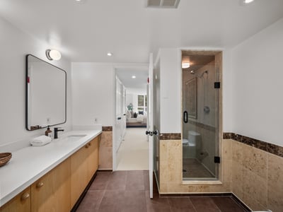 305-25 George St., Toronto, ON