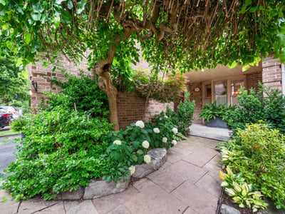 19 Jessica Gardens, Thornhill, ON
