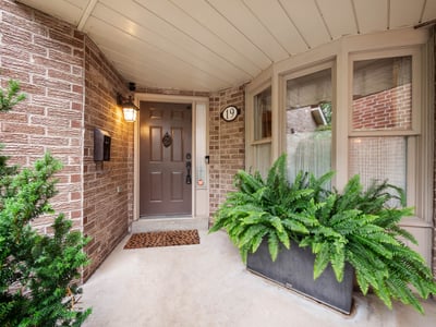 19 Jessica Gardens, Thornhill, ON