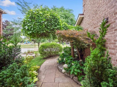 19 Jessica Gardens, Thornhill, ON