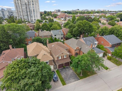 19 Jessica Gardens, Thornhill, ON