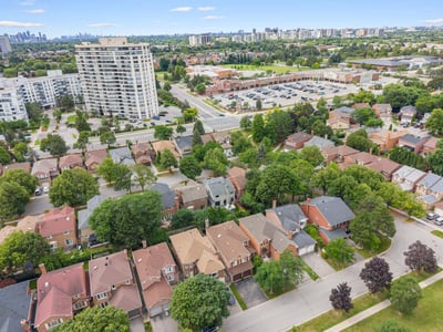 19 Jessica Gardens, Thornhill, ON