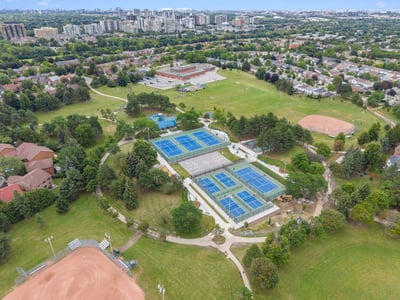19 Jessica Gardens, Thornhill, ON