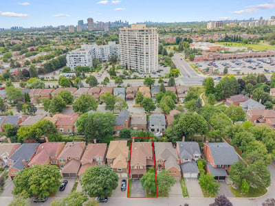 19 Jessica Gardens, Thornhill, ON