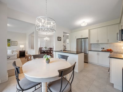 58 Sharonview Cres., East Gwillimbury, ON