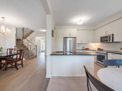 58 Sharonview Cres., East Gwillimbury, ON