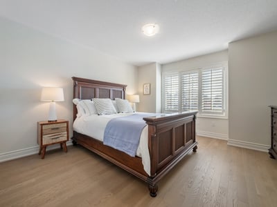 58 Sharonview Cres., East Gwillimbury, ON