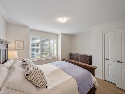 58 Sharonview Cres., East Gwillimbury, ON
