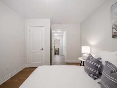 58 Sharonview Cres., East Gwillimbury, ON