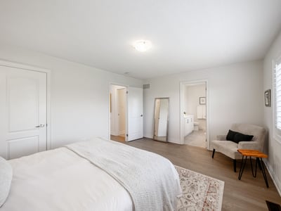 58 Sharonview Cres., East Gwillimbury, ON