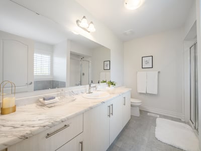 58 Sharonview Cres., East Gwillimbury, ON