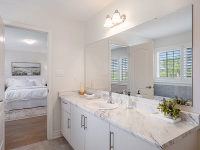 58 Sharonview Cres., East Gwillimbury, ON