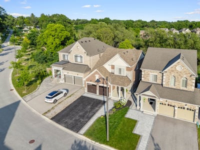 58 Sharonview Cres., East Gwillimbury, ON