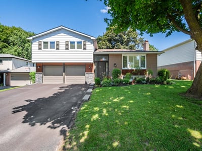 811 Three Seasons Dr., Newmarket, ON