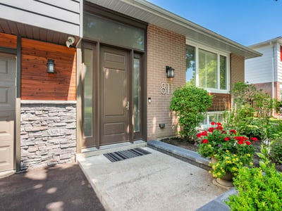 811 Three Seasons Dr., Newmarket, ON