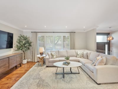 811 Three Seasons Dr., Newmarket, ON