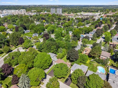 811 Three Seasons Dr., Newmarket, ON